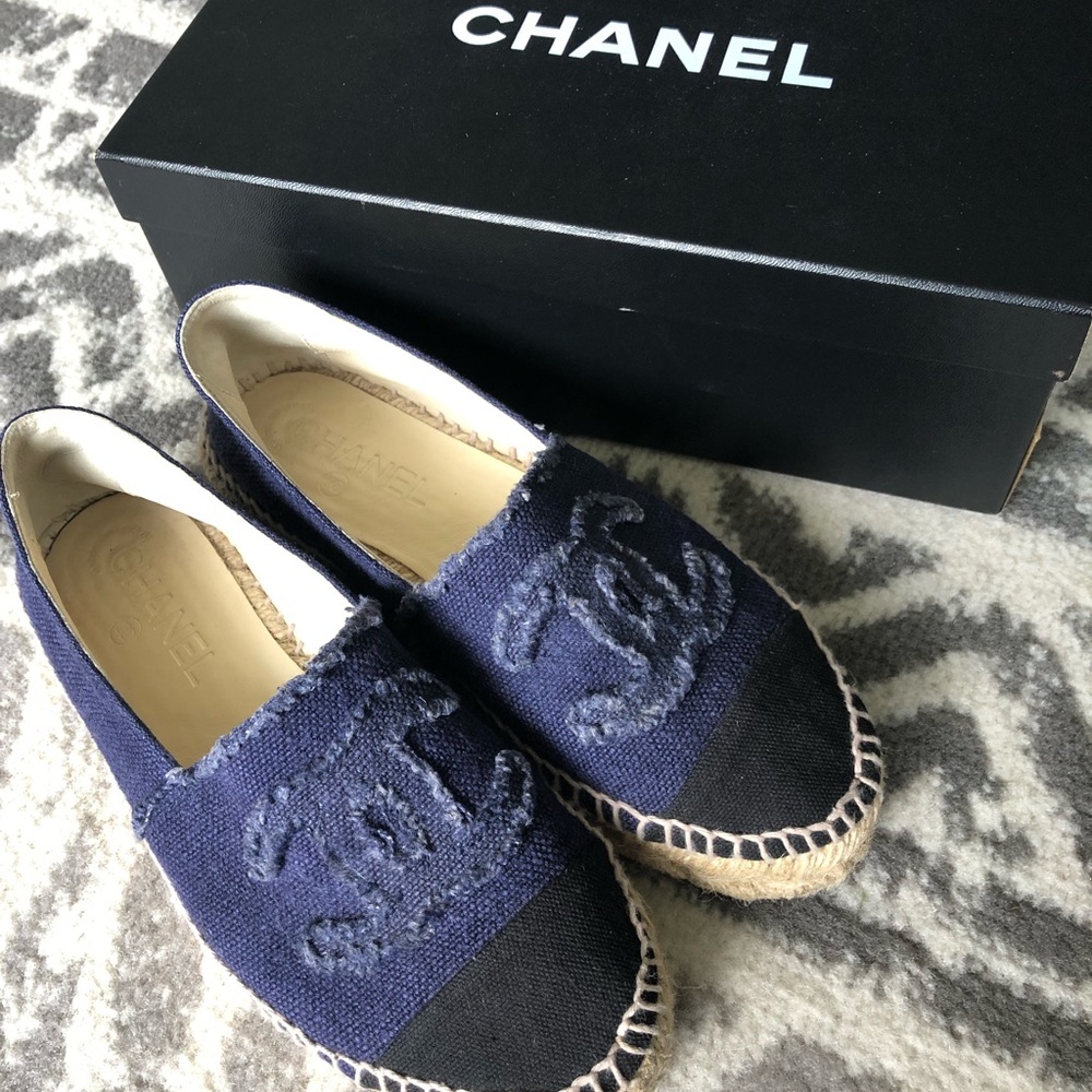 Authentic Chanel espadrilles - black and blue canvas sz 6